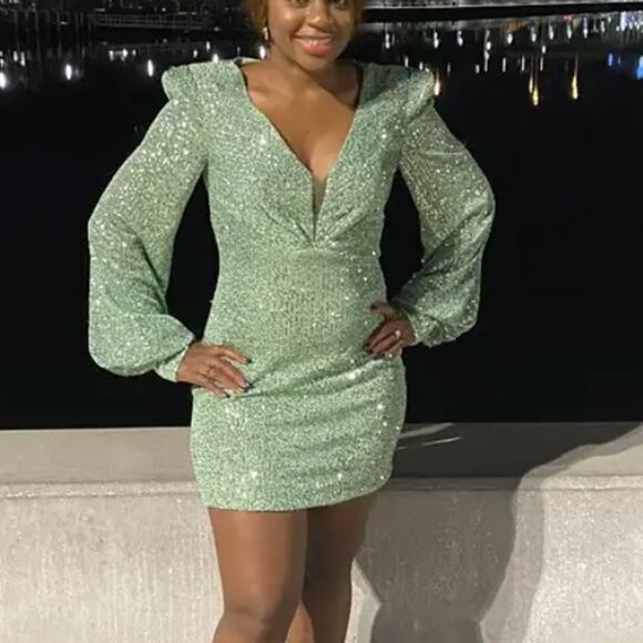 Mac Duggal Mint Green Sequin Mini Dress Size 6 Semi-Formal Balloon Designer $358 - Picture 11 of 11